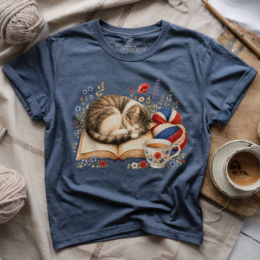 Cat, Yarn & America T-shirt