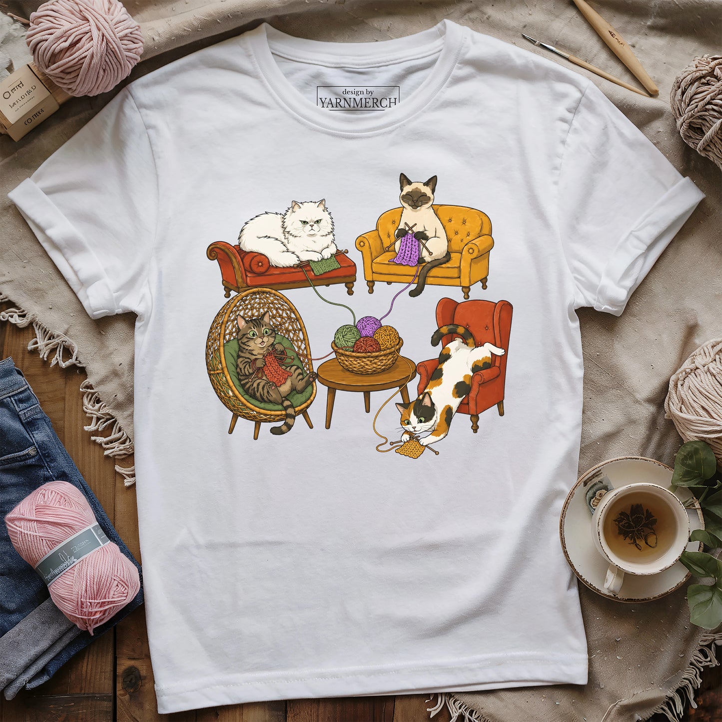 Knitting Cat Com T-shirt