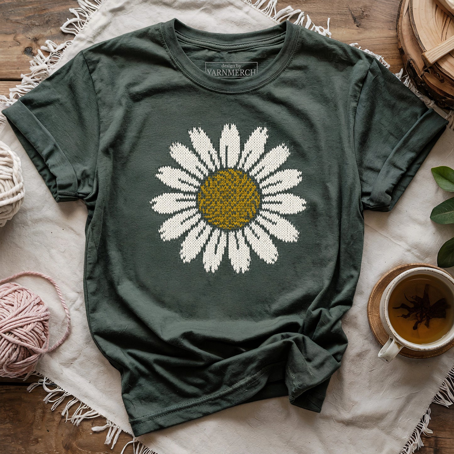 Daisy Pattern T-shirt