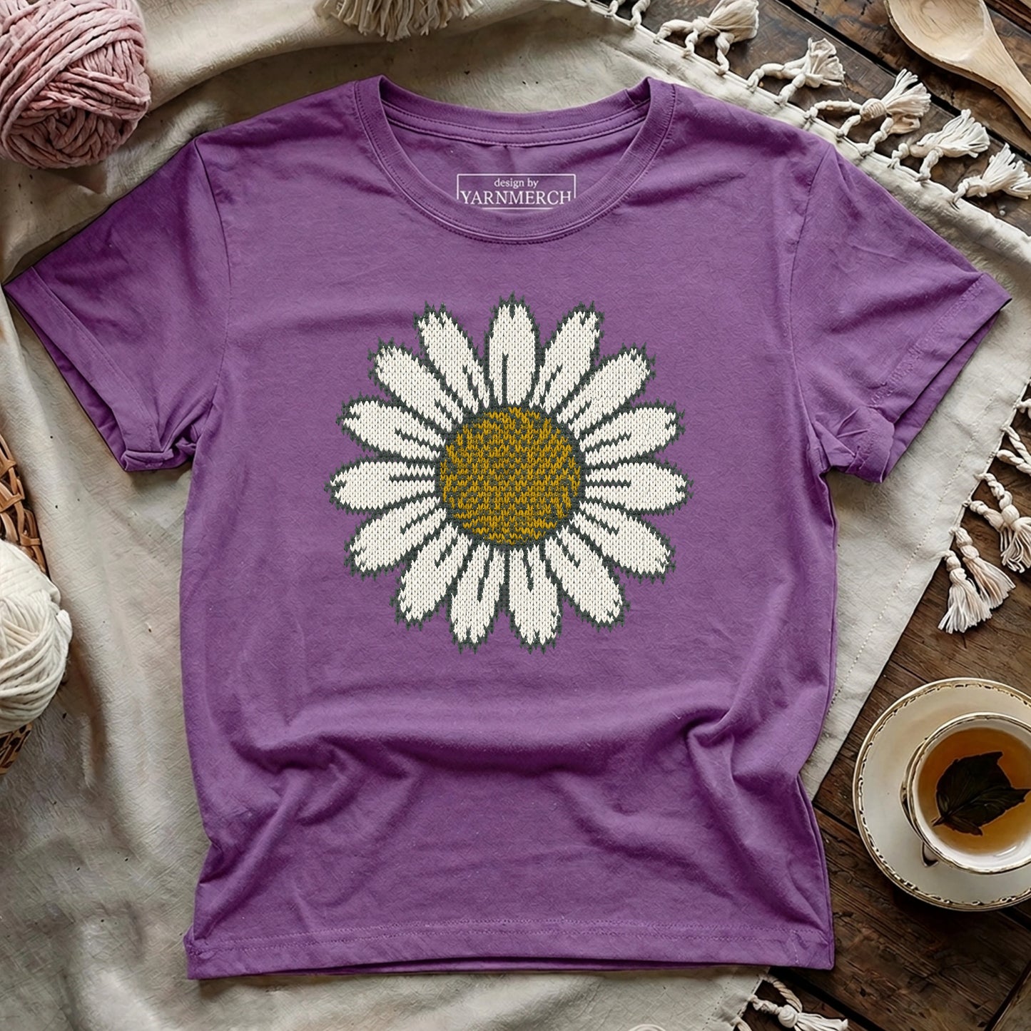 Daisy Pattern T-shirt