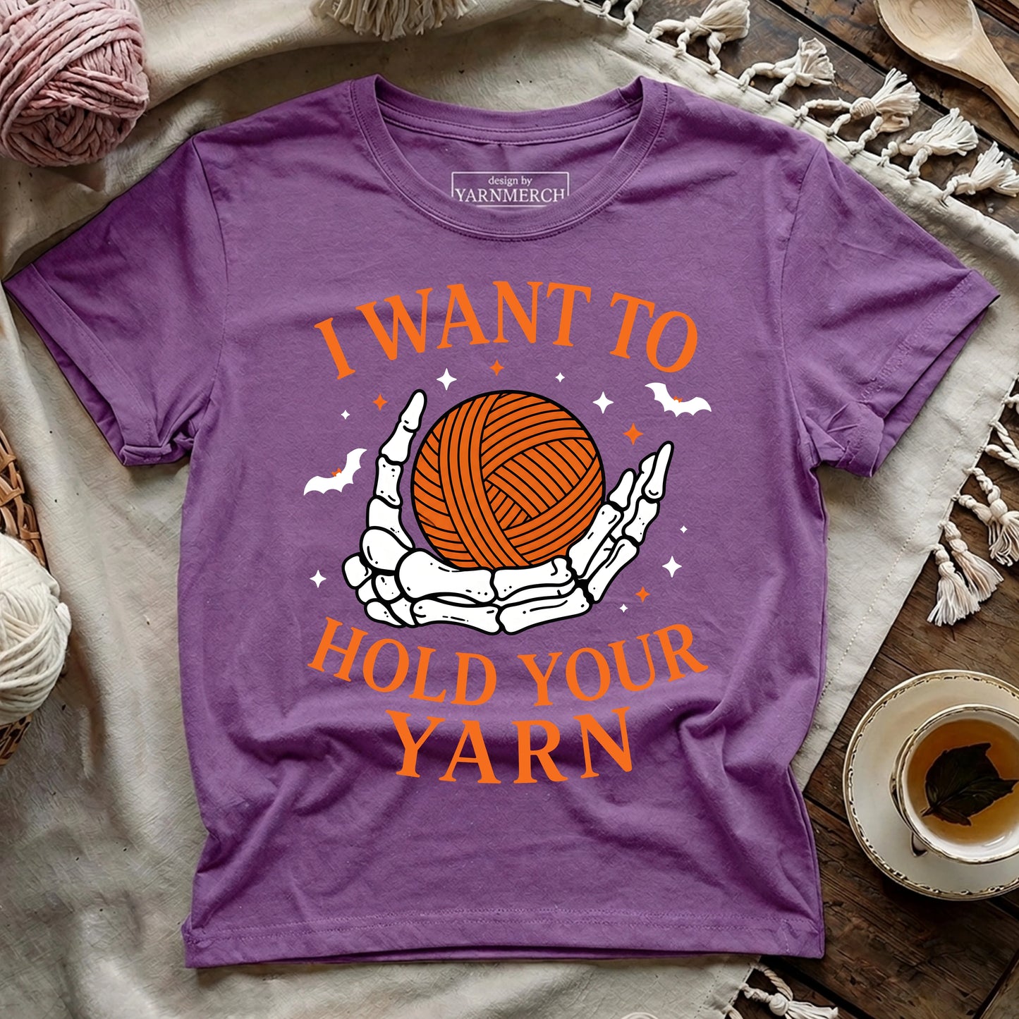 Hold your yarn T-shirt
