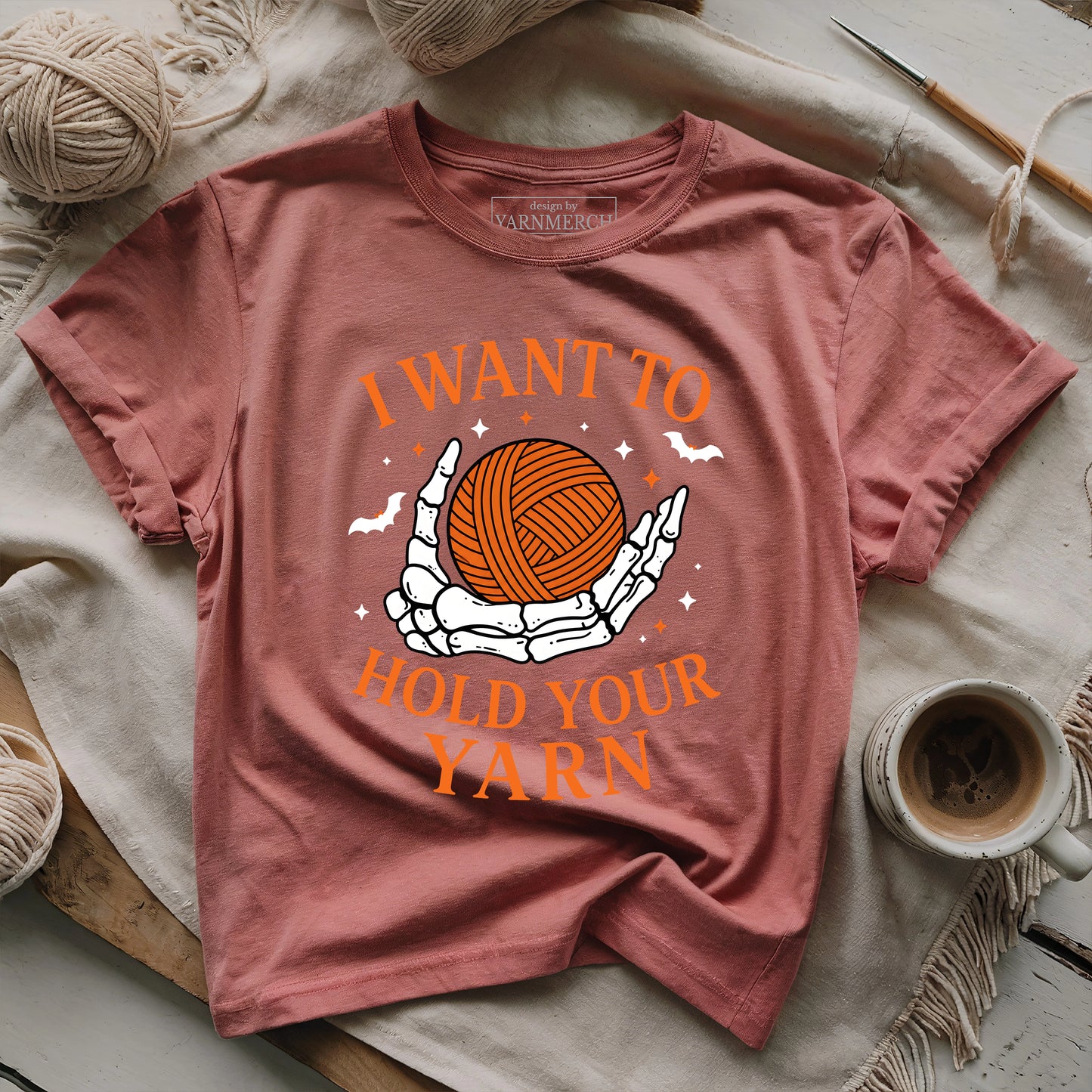 Hold your yarn T-shirt