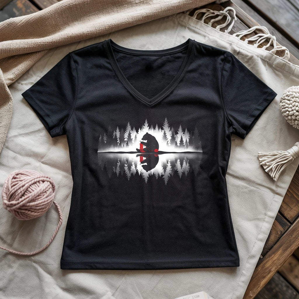 Bear Knitting Reflection Lady V-neck